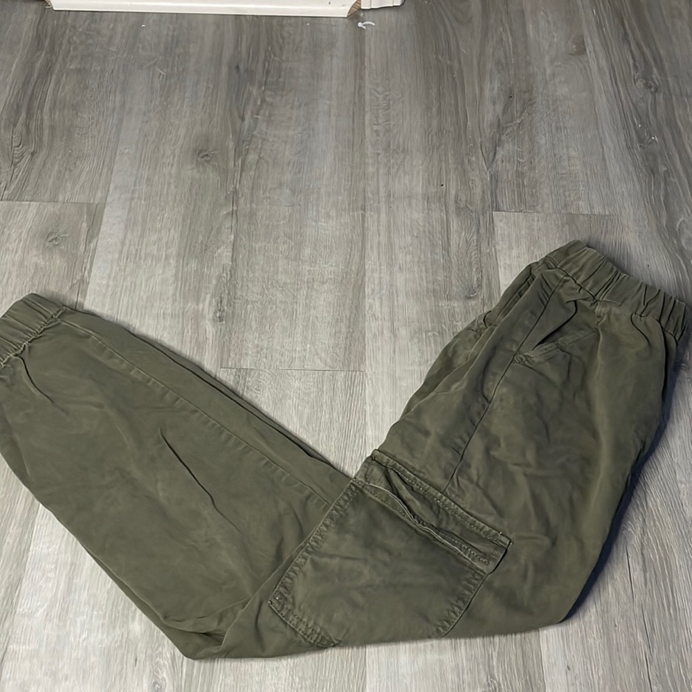 green cargo pants